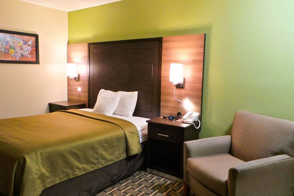 Econo Lodge Russellville Room photo